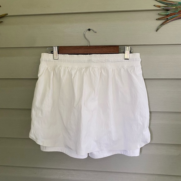 ATHLETA Trekkie North Skort SPF hiking active shorts size 10 magnolia white EUC - Picture 7 of 15